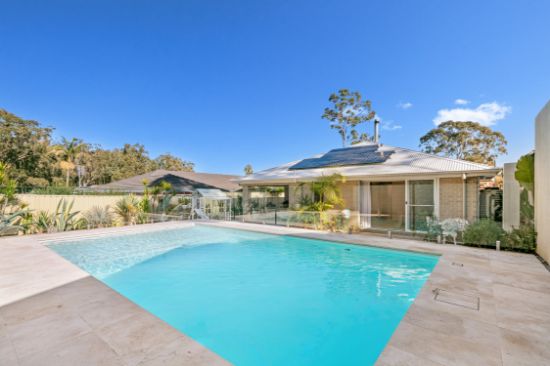 9 Findlay Avenue, Chain Valley Bay, NSW 2259