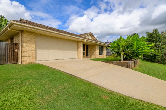 9 Inverness Street, Southside, Qld 4570