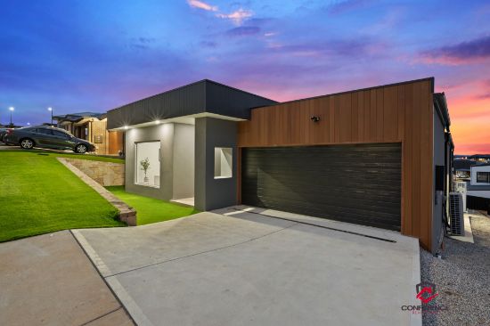 9 Laurel Martyn View, Whitlam, ACT 2611