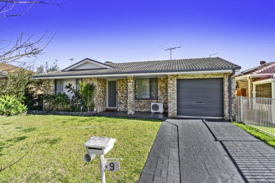 9 orchid place, Macquarie Fields, NSW 2564