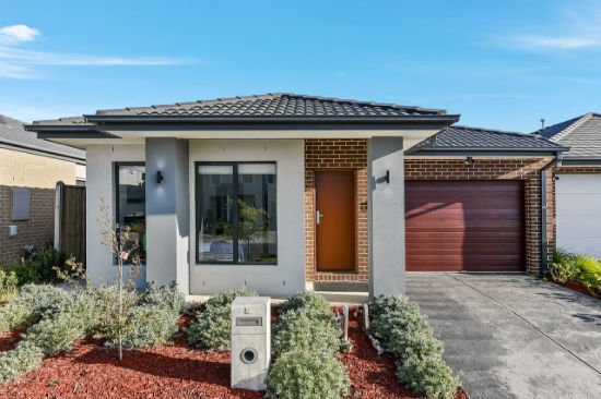9 Pamir Circuit, Clyde North, Vic 3978