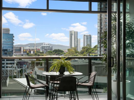 904/20 Festival Place, Newstead, Qld 4006