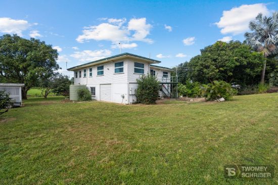 914 Captain Cook Highway, Smithfield, Qld 4878
