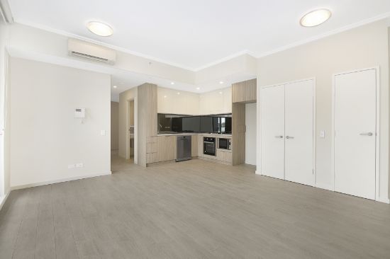 921/1-39 Lord Sheffield Circuit, Penrith, NSW 2750