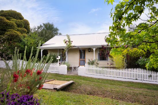97 Bowden Street, Castlemaine, Vic 3450