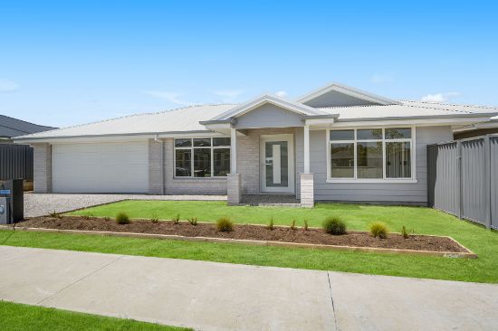 97 Sovereign Drive, Thrumster, NSW 2444