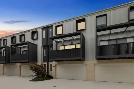 98/60 Kingsland Parade, Casey, ACT, 2913
