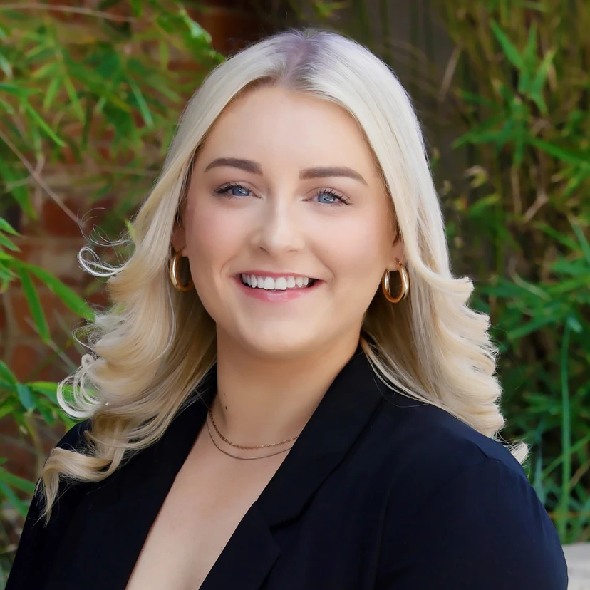 Georgia Borland - Real Estate Agent