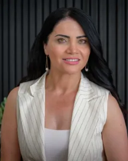 Nada Hanna - Real Estate Agent Nada Hanna - Real Estate Agent
