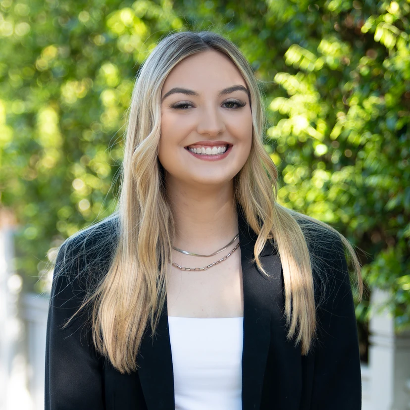 Zoe Wachla - Real Estate Agent
