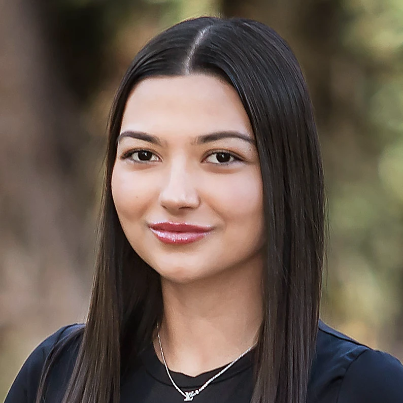 Burcu Akan - Real Estate Agent