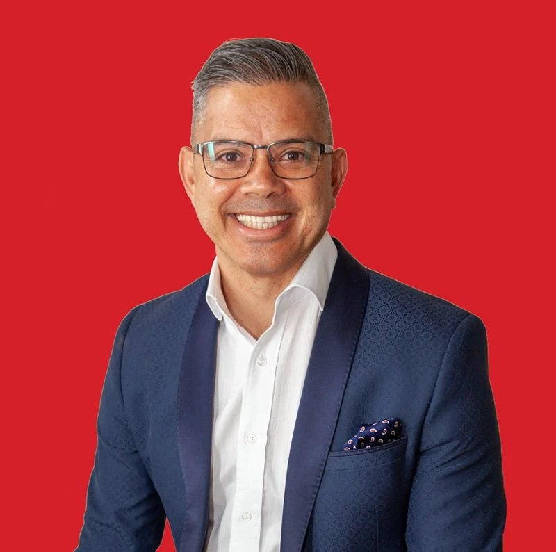 Derick  Pitt - Real Estate Agent