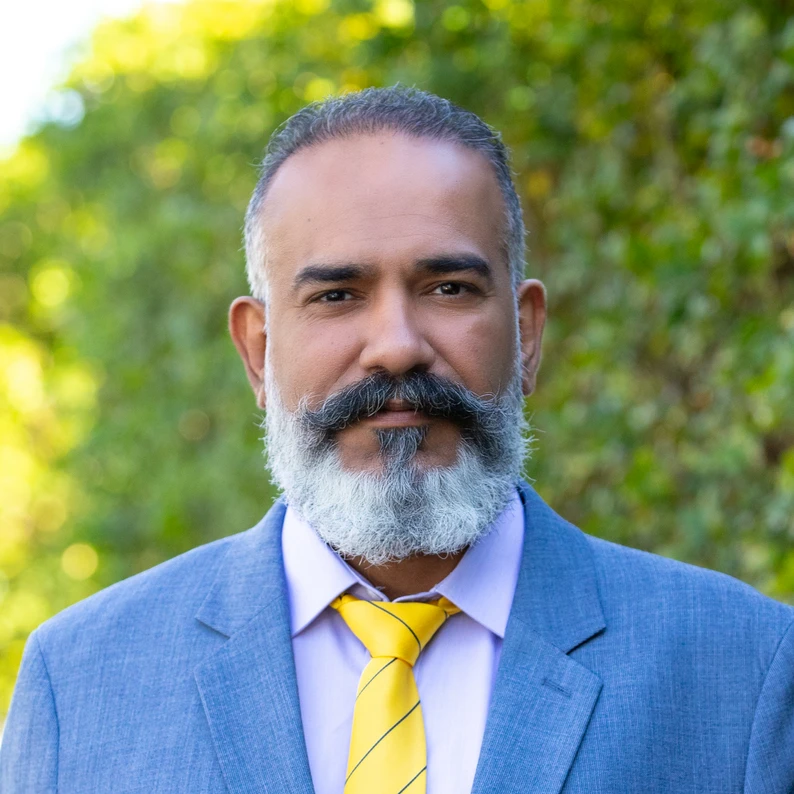 Nitin Khanna - Real Estate Agent