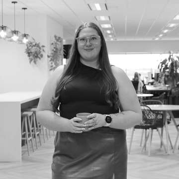 Aamber Saunders - Real Estate Agent