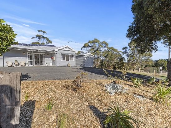 2 Humphreys Road, Loch, Vic 3945
