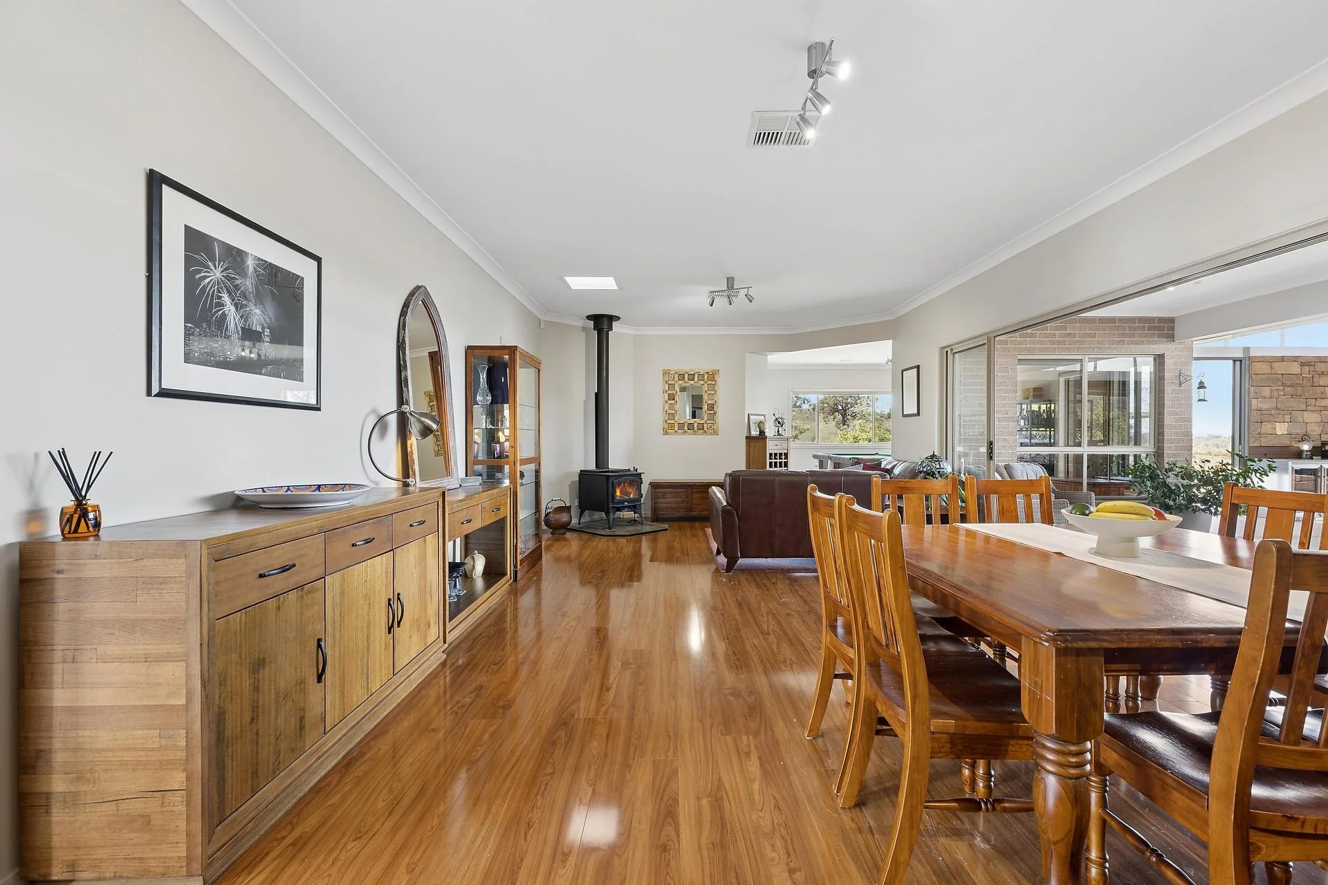 33 Yass Valley Way, Yass, NSW 2582