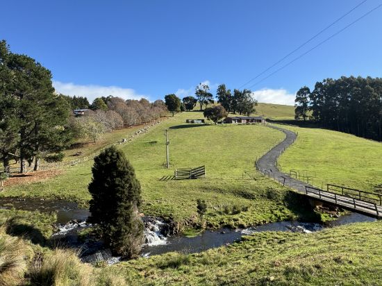 98 Creamery Road, Sulphur Creek, Tas 7316