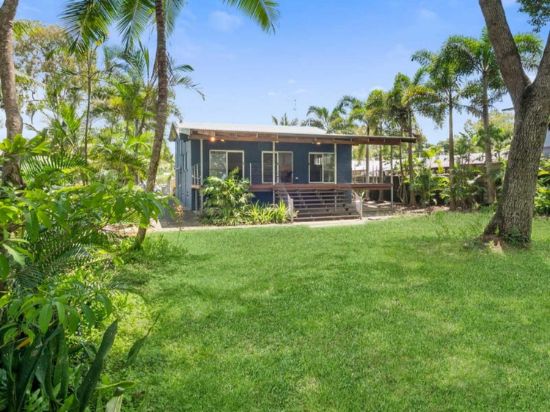 Address available on request, Holloways Beach, Qld 4878