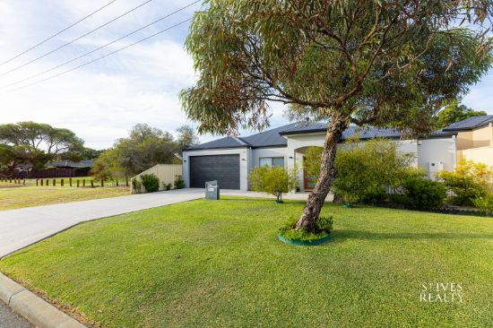 Address available on request, Kardinya, WA 6163