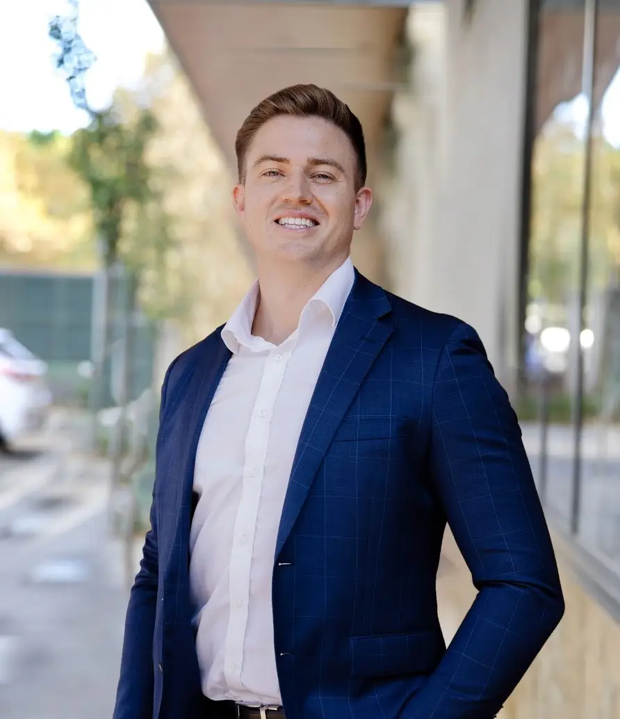 Luke  Wilson - Real Estate Agent