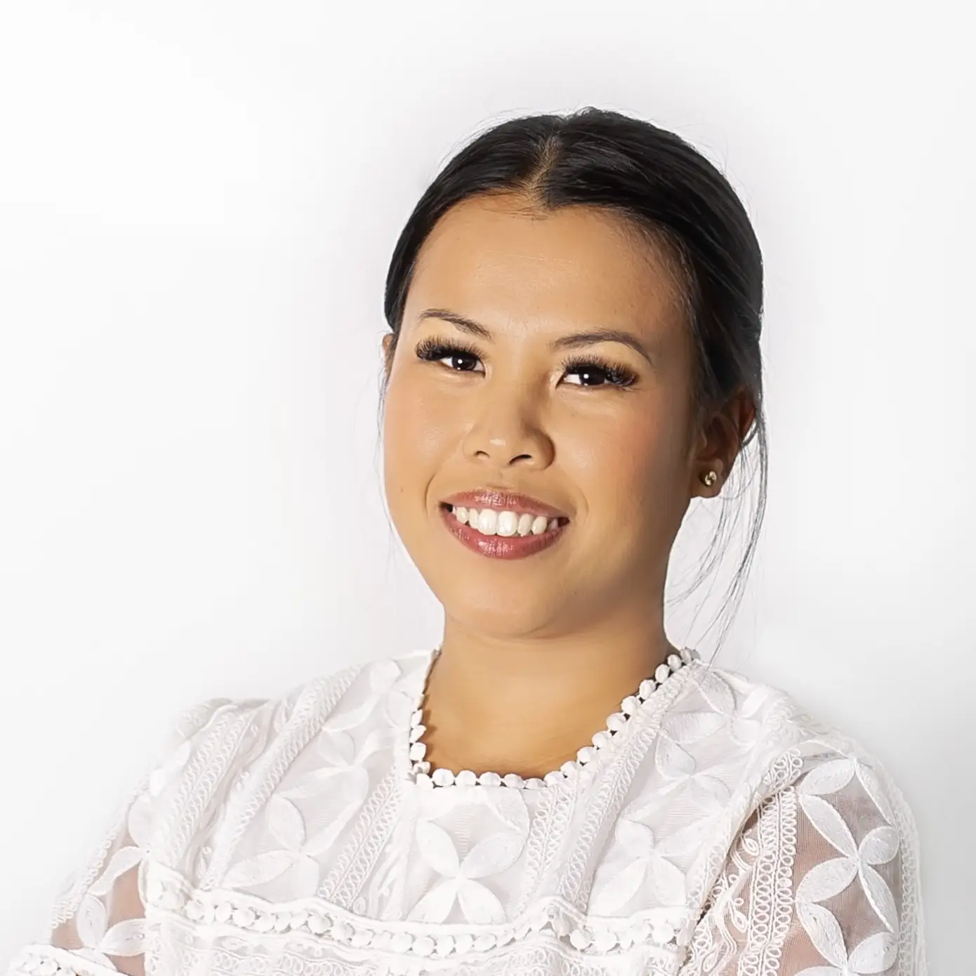 Rosalie Aragon - Real Estate Agent