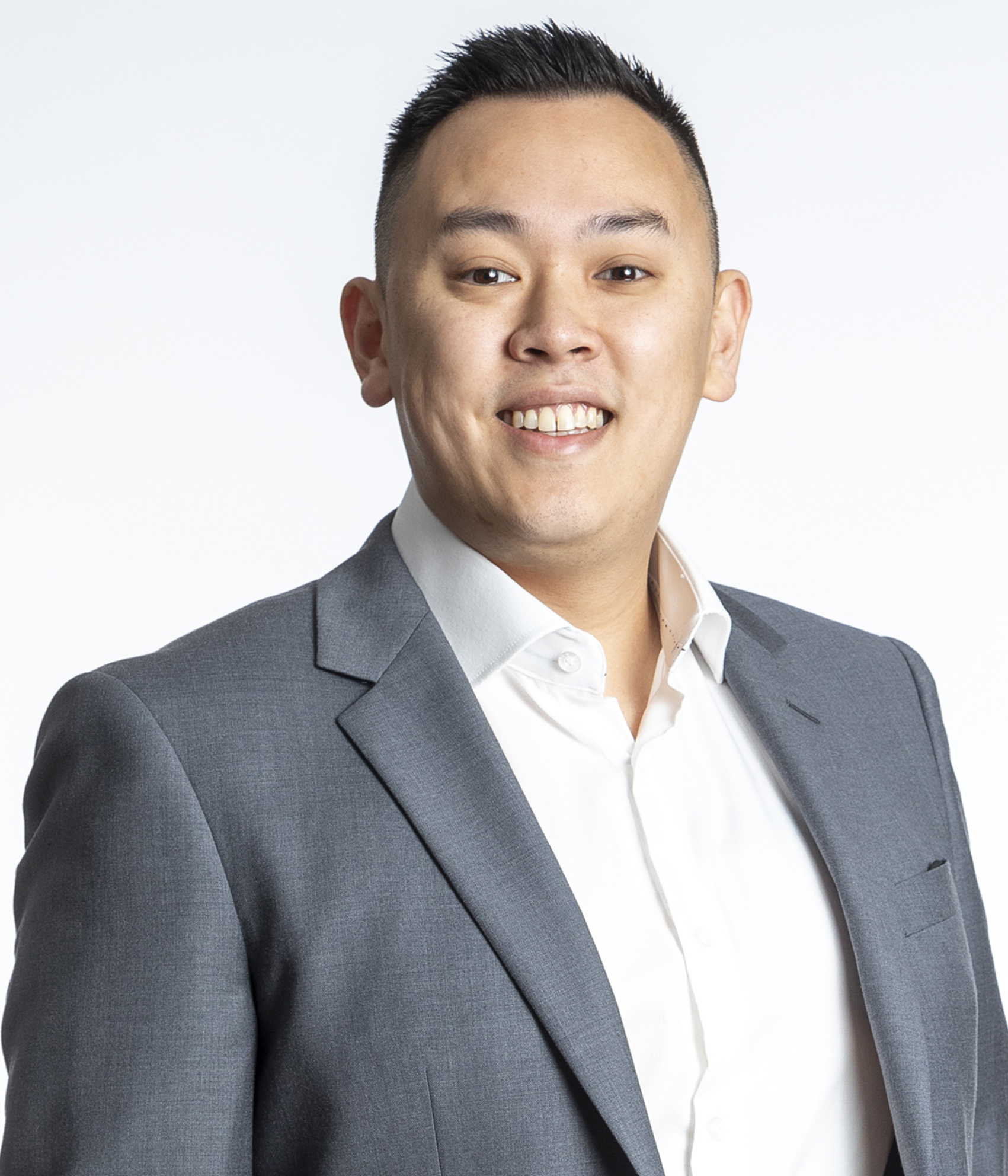 Alex  Huynh Real Estate Agent