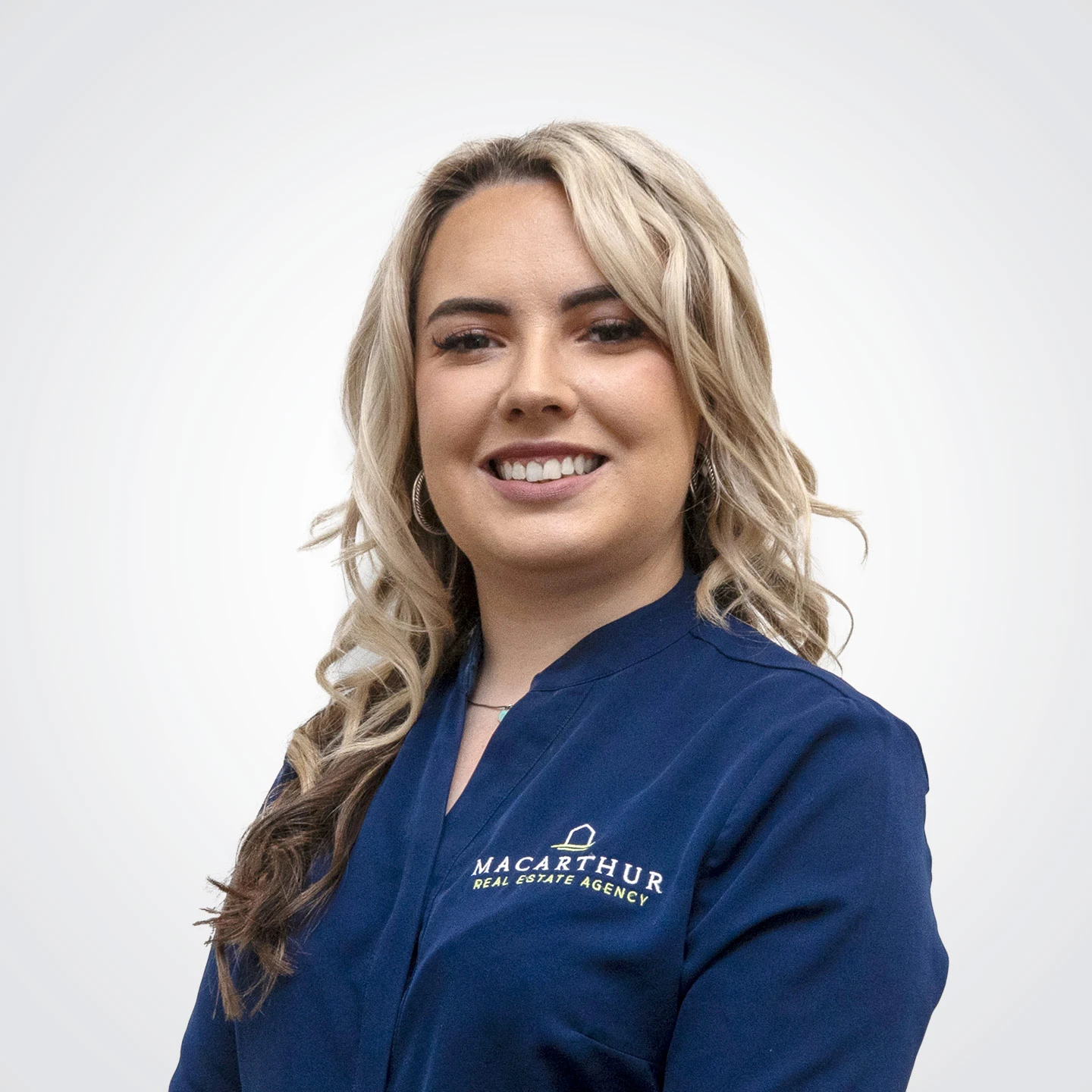 Ali McGuire - Real Estate Agent