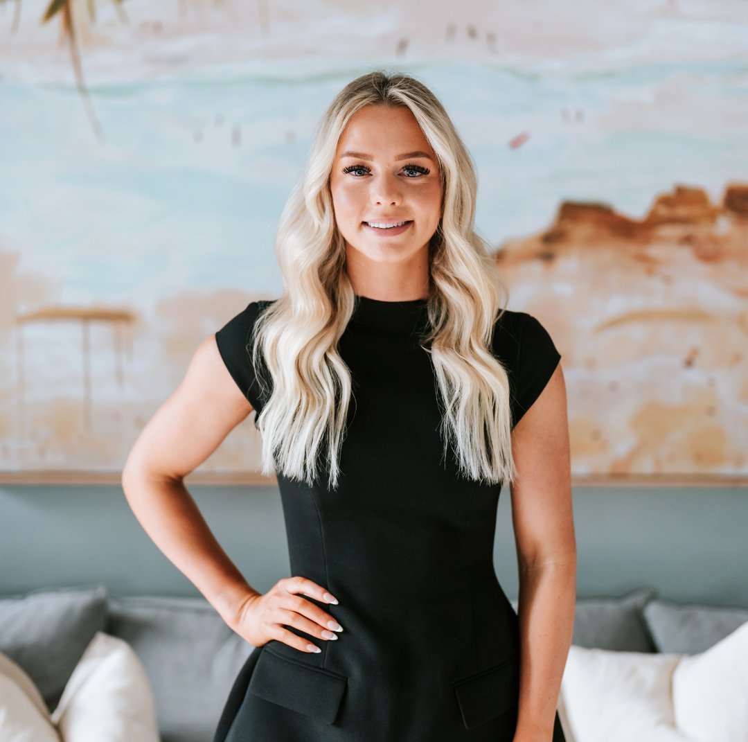 Alisa Sturluson - Real Estate Agent