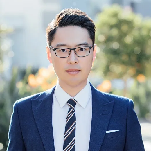 (Allen) Lijing Yan - Real Estate Agent at Ray White Norwest - BELLA VISTA