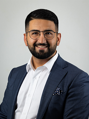 Amir Razmara Real Estate Agent