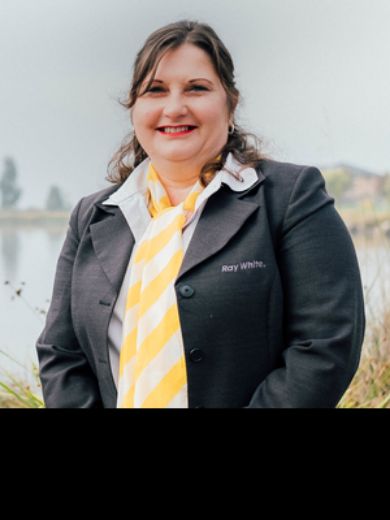 Ana Lamprou - Real Estate Agent at Ray White - St Albans