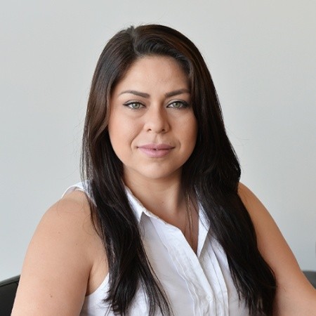 Andrea  Valdivia Real Estate Agent