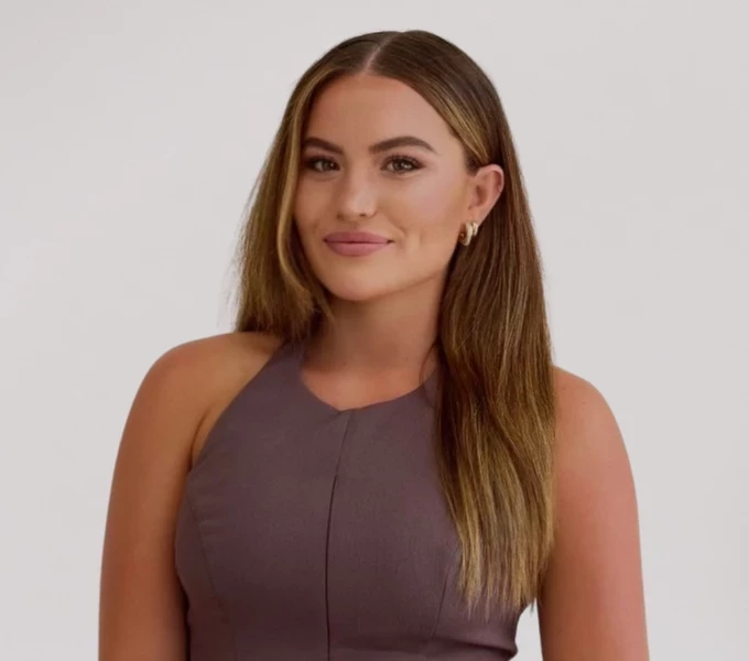 ANGELINA SWEENEY - Real Estate Agent