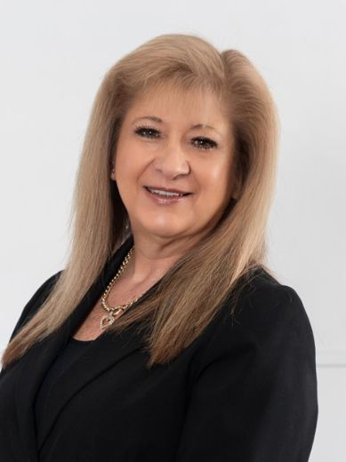 Anne Johnsen - Real Estate Agent at Barry Plant - Lilydale