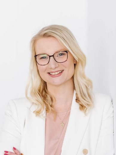 Anne LinkeWaldron - Real Estate Agent at Janice Dunn Estate Agents - FRANKSTON SOUTH