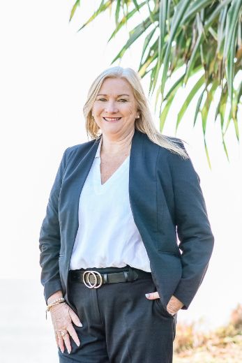 Annette Veivers - Real Estate Agent at LJ Hooker - Ballina