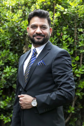 Anoop jaglyan - Real Estate Agent at Legacy Realtors - TARNEIT