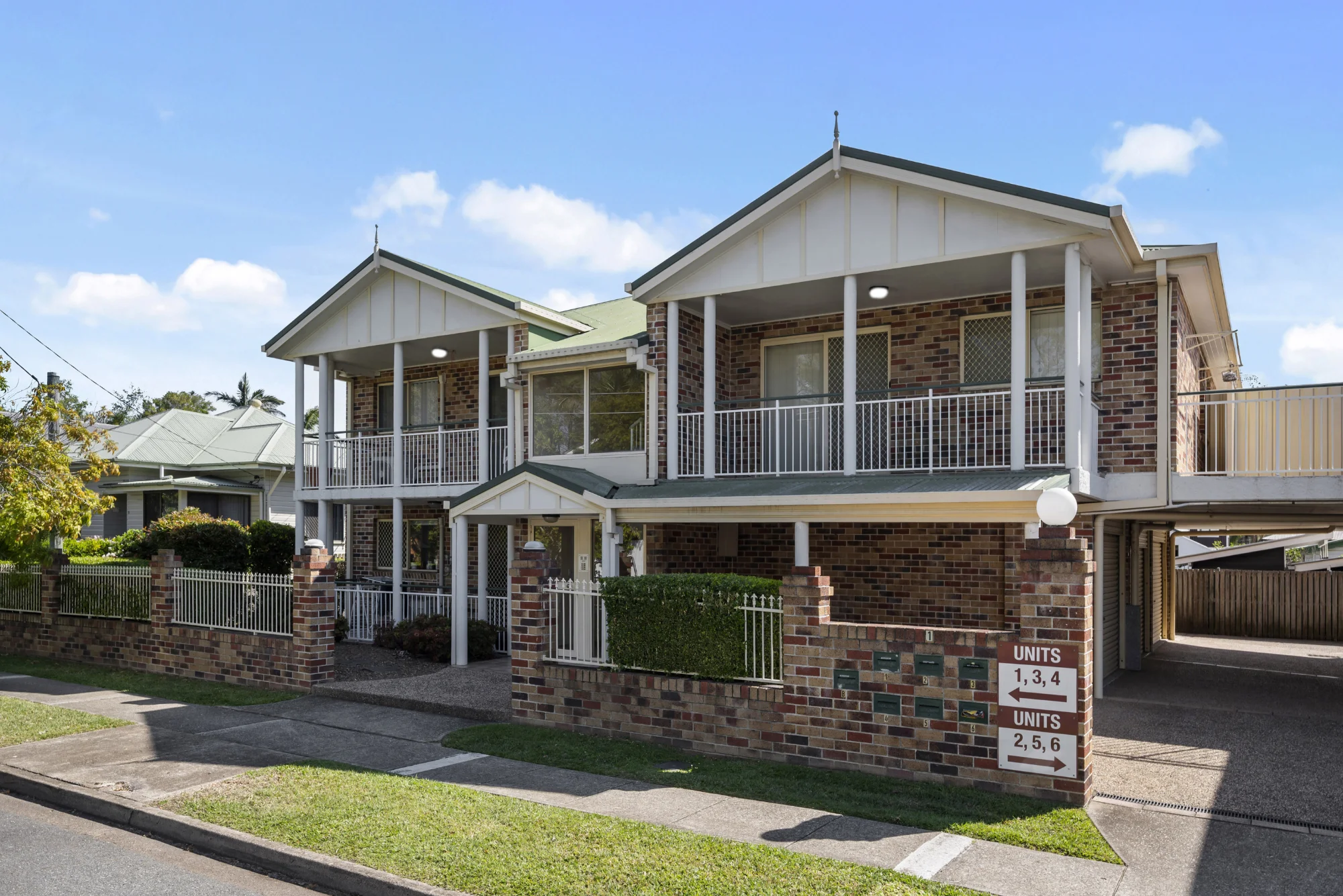 1/1 Peach Street, Greenslopes, Qld 4120
