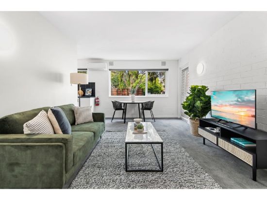 1/44 Gatehouse Street, Parkville, Vic 3052