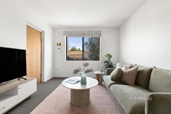 1/57 Dover Street, Flemington, Vic 3031