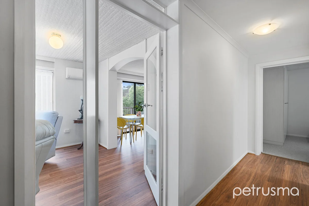 1/620 Sandy Bay Road, Sandy Bay, Tas 7005