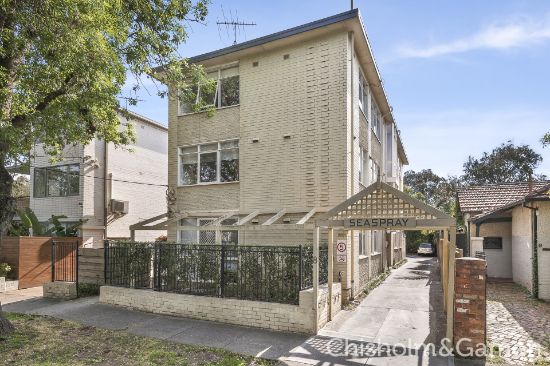 1/8 Spray Street, Elwood, Vic 3184