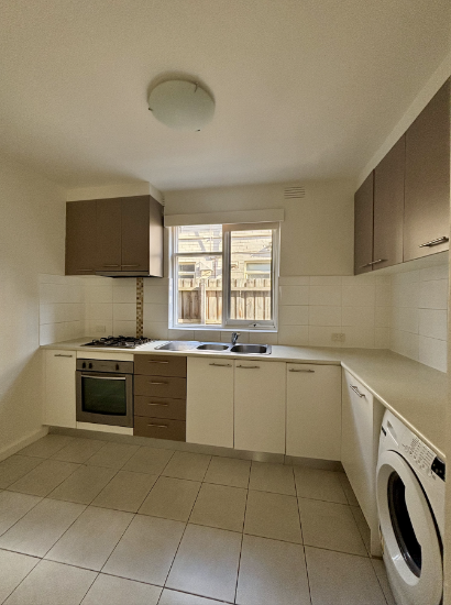 1/98 Glen Huntly Rd, Elwood, Vic 3184