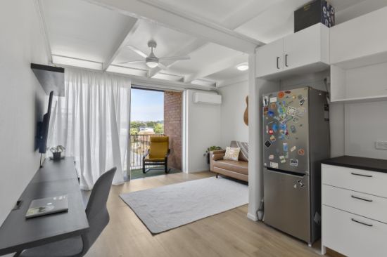 10/12 Baradine Street, Newmarket, Qld 4051