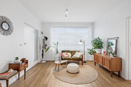 10/4 Dundas Street, Thornbury, Vic 3071