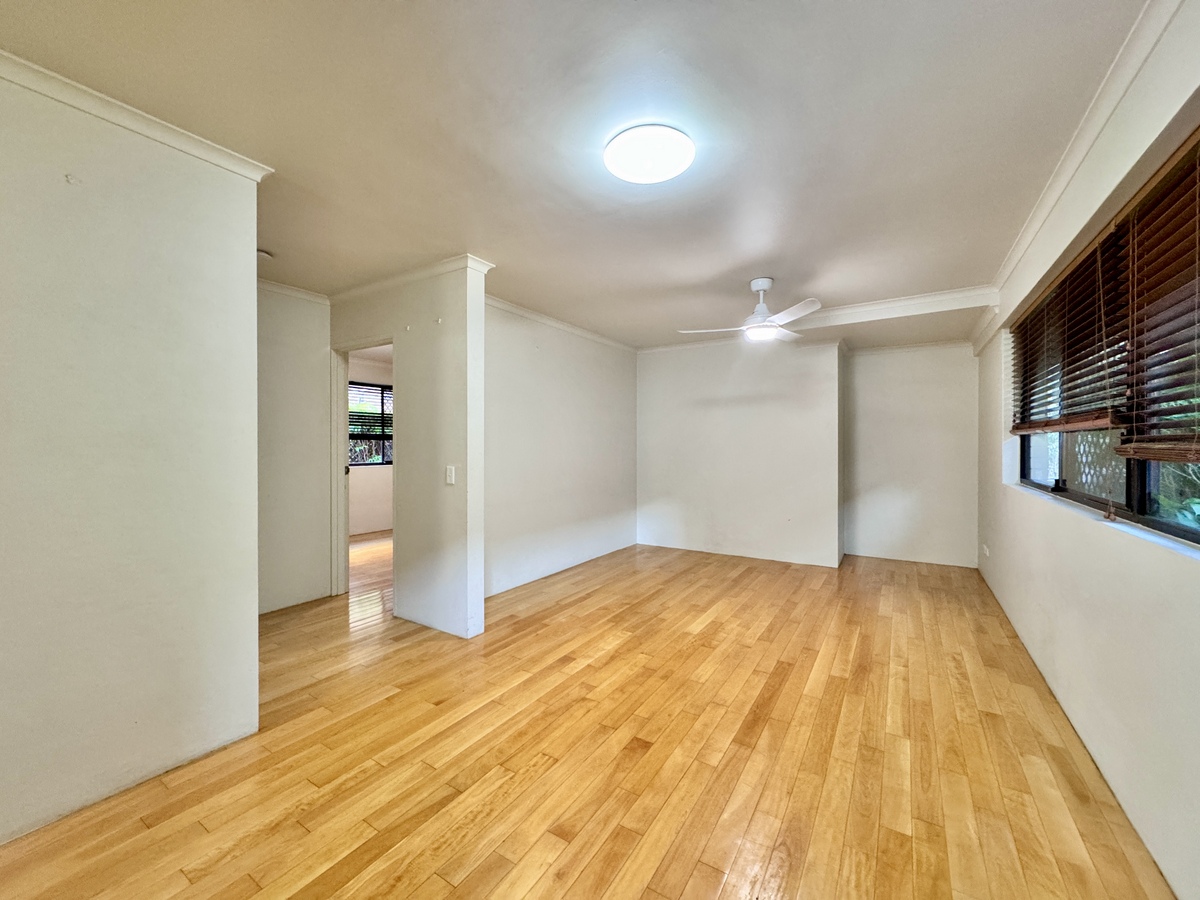 10 Lather Street, Southport, Qld 4215