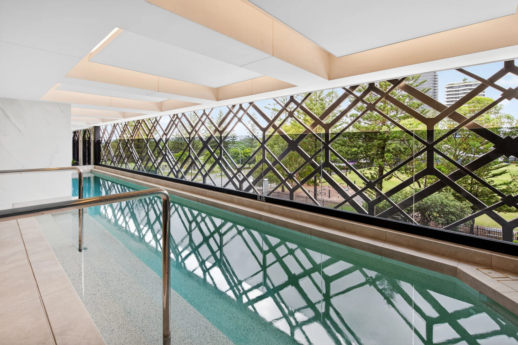 103/185 Old Burleigh Road, Broadbeach QLD 4218