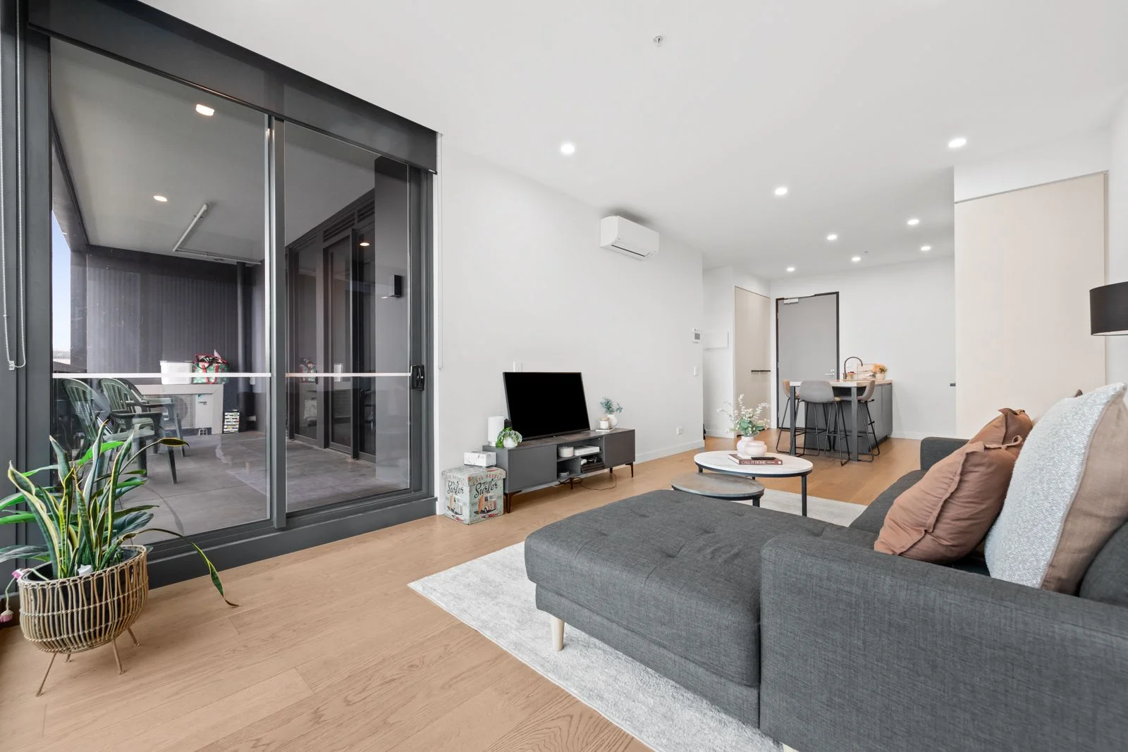 106/1408 Centre Road, Clayton South VIC 3169