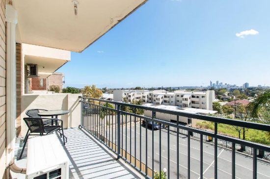 11/11 King George Street, Victoria Park, WA 6100