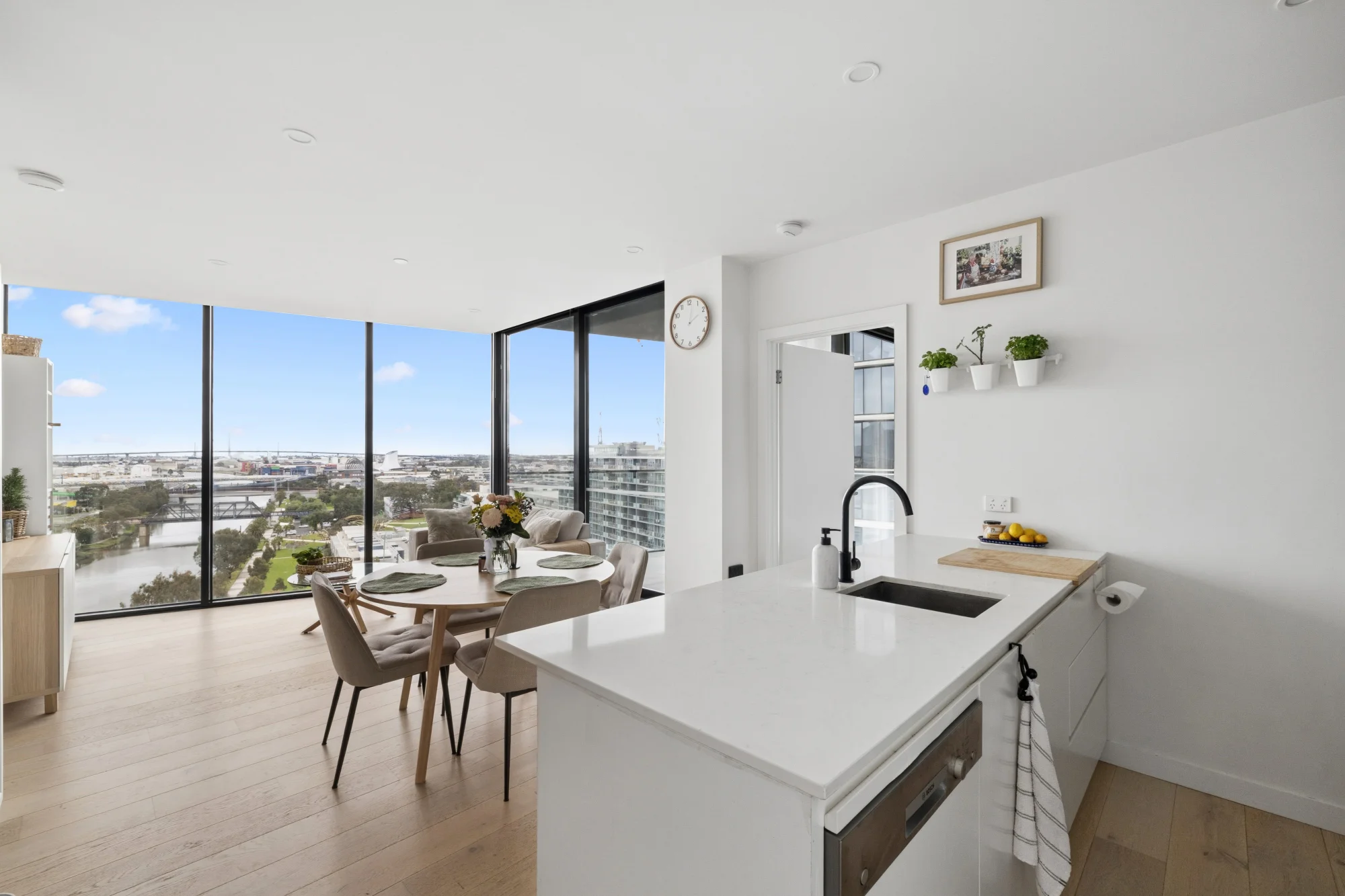 1104/2 Joseph Road, Footscray, Vic 3011